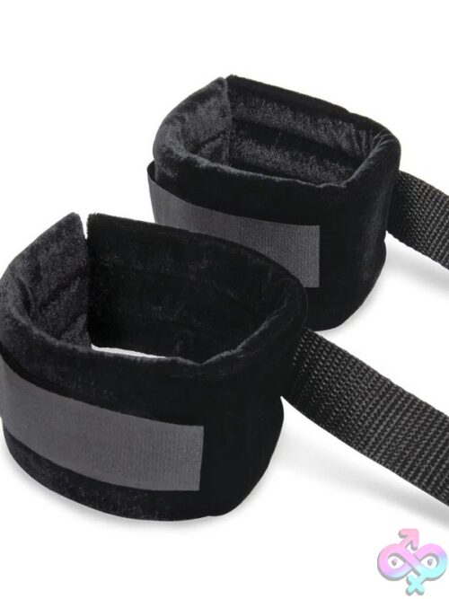4-Piece Bondage Bed Strap &Amp; Flogger Kit In Black By Lux Fetish - Image 3