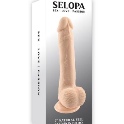 Poseable beige realistic dildo with dual-layer Flexskin TPE and suction cup base by Selopa