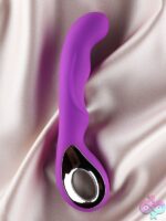 Curved ribbed g-spot vibrator in purple silicone by Edonista