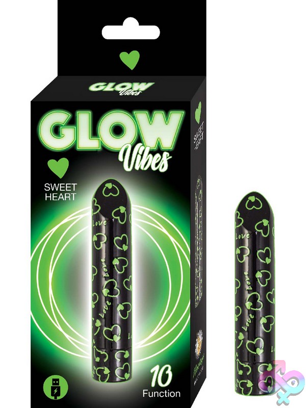 Discreet-Toys-Glow-Vibes-Sweet-Heart-Black-Nu-Nw3181 Heart-Shaped Glow-In-The-Dark Black Bullet Vibrator By Nasstoys, Shown Against A Dark Background Highlighting The Luminous Effect