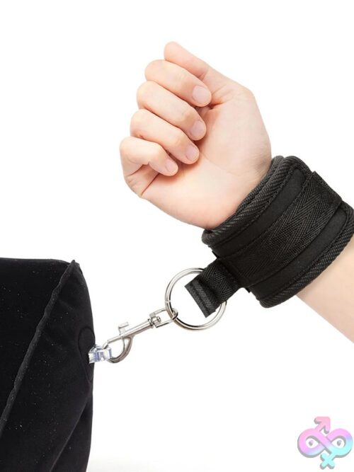Inflatable Position Wedge With Detachable Cuffs – Black - Image 3