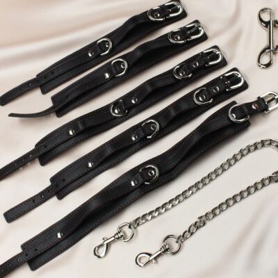 Isa 7 piece black PU leather and stainless steel restraint set with carry bag by Edonista