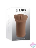 Compact beige pocket stroker with realistic lips in TPE by Selopa