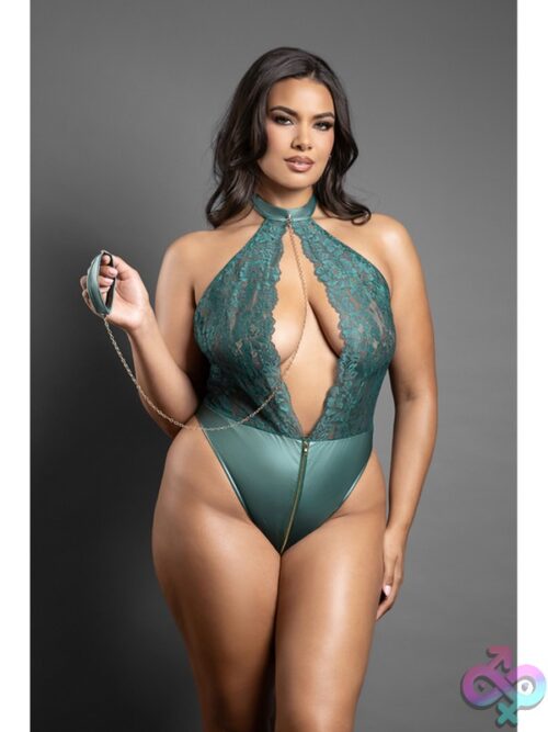 Queen Keyhole Halter Teddy With Detachable Chain Leash - Image 2