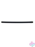 18-inch black Pure Platinum Silicone no-kink cleansing hose by 665 Leather